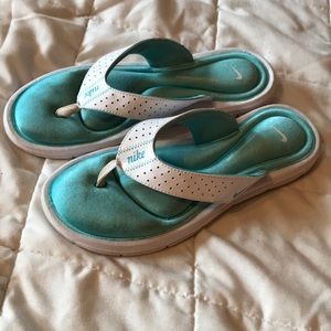 Nike flip flops